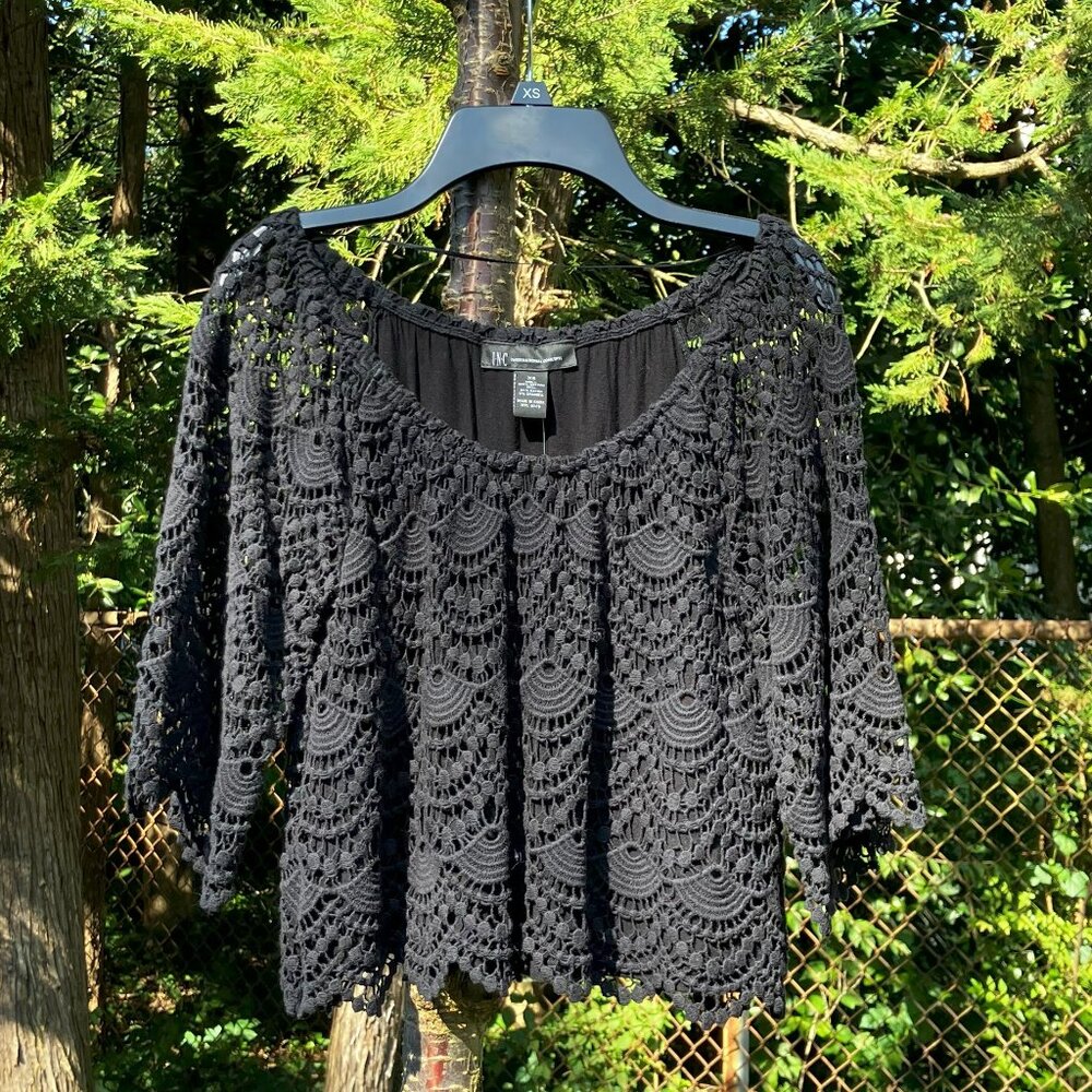 🆕Crochet-Style Black Top in XS